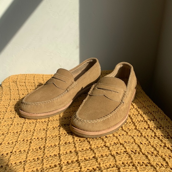 Allen Edmonds Catalina Tan Suede Penny 